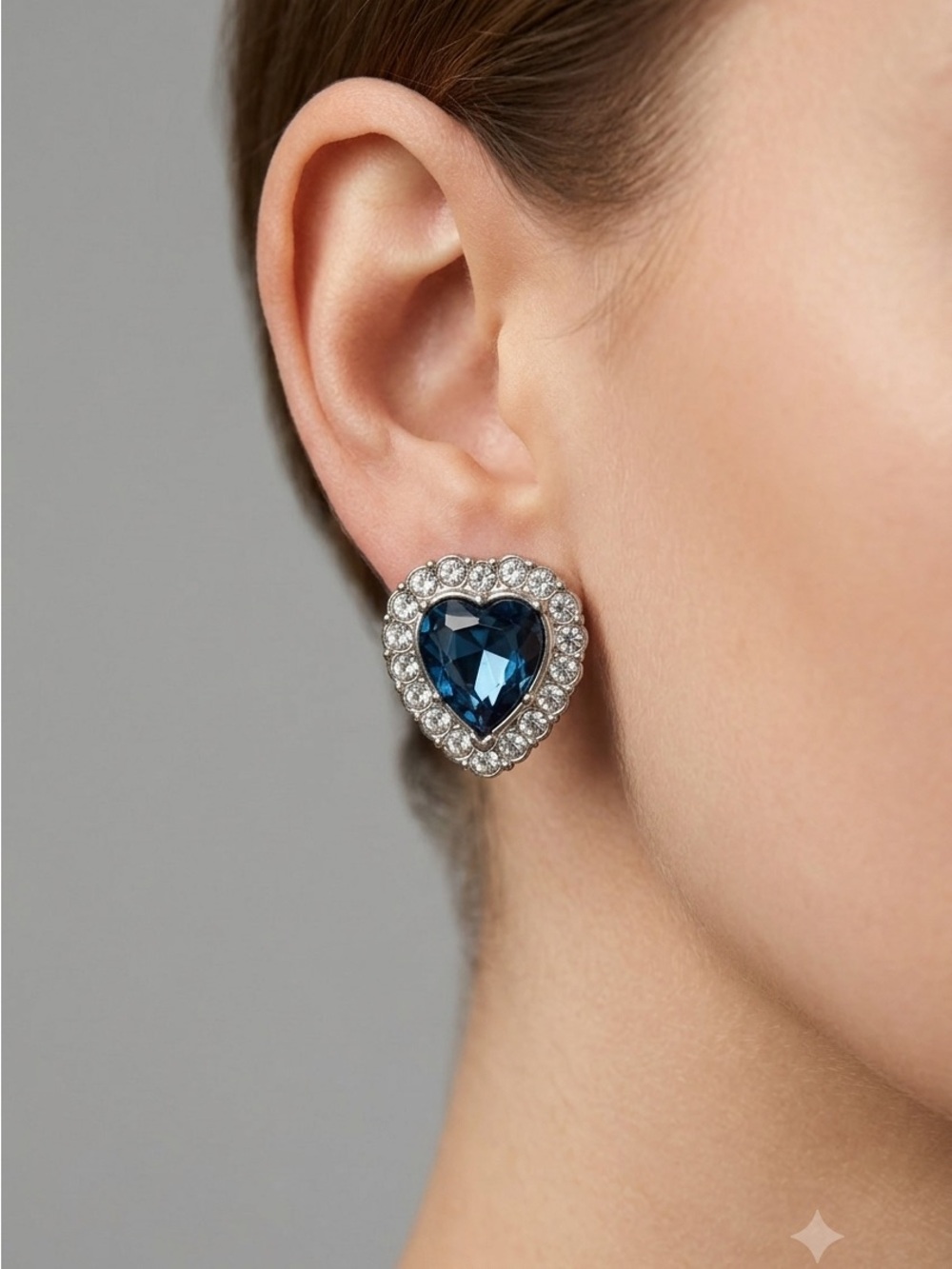 Vintage 90s Blue Heart Rhinestone Earrings | Crystal Studs